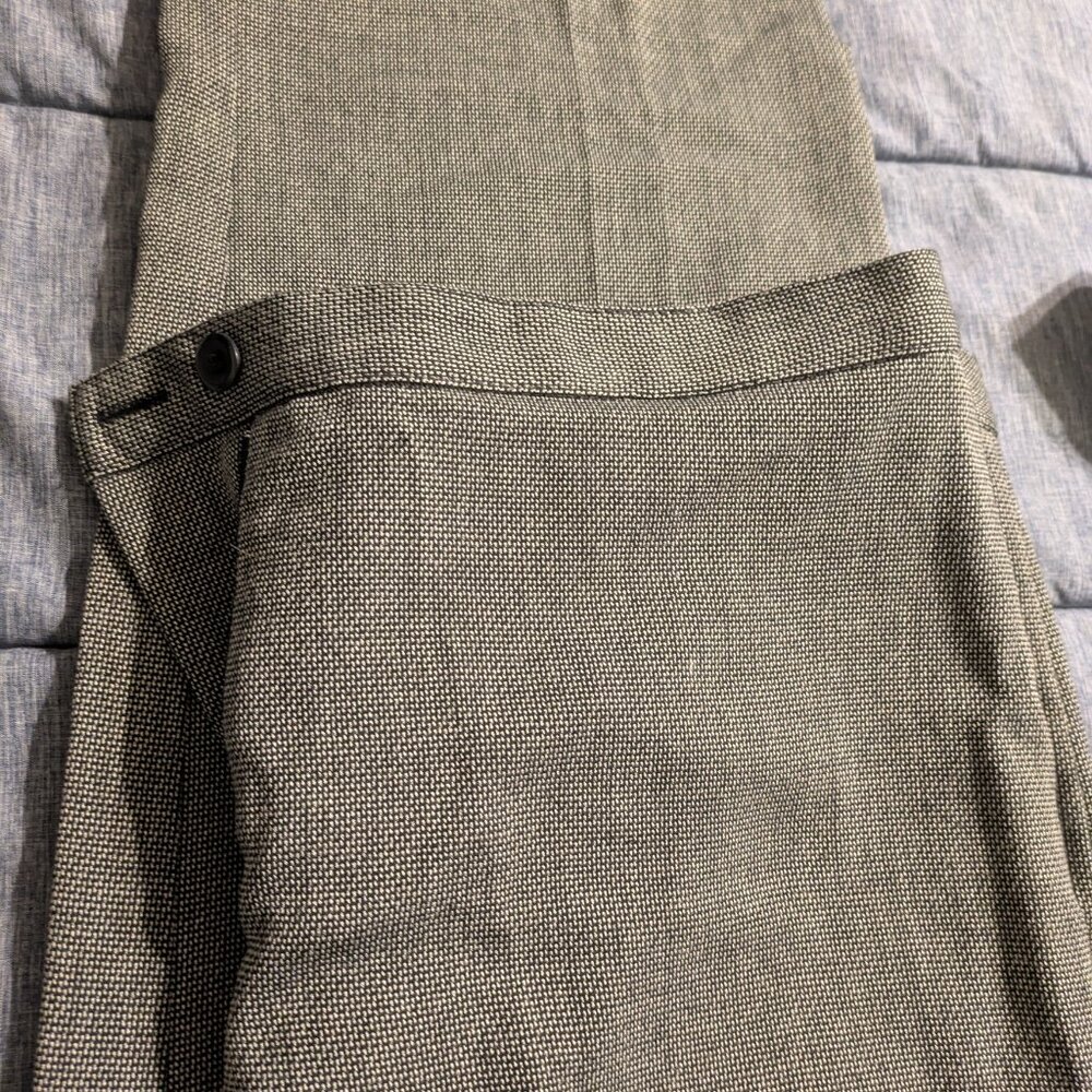 LOWEST PRICE!! BUY TODAY! ~Women's Bundle of two pants. - Picture 7 of 7